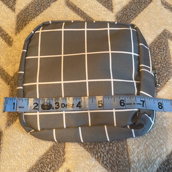 Gray Bag - Picture 4 of 6